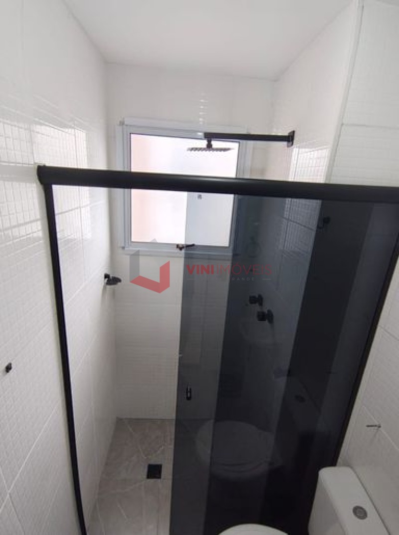 Apartamento em Vila Tupi