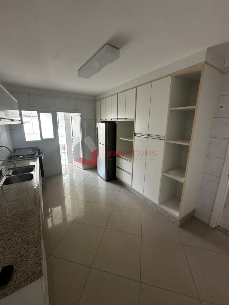 Apartamento em Canto Do Forte